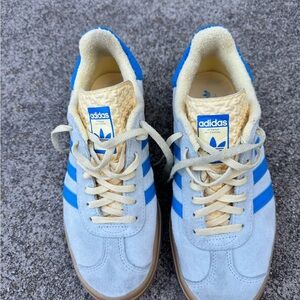 adidas  and Light Yellow/Blue Sneaker Interior